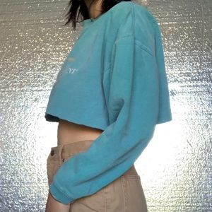 Vtg 90s turquoise logo cropped sweater